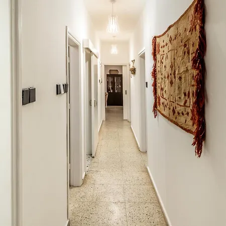 Апартаменты Diamante Guest House-1st Floor