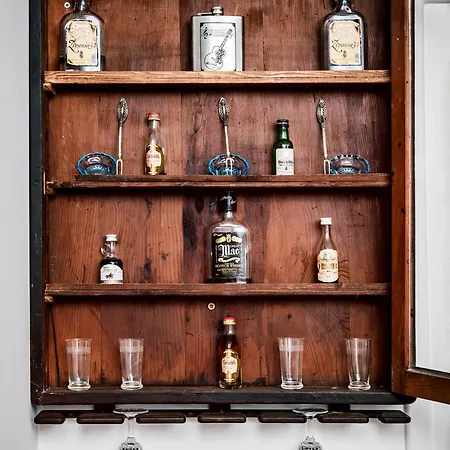 Апартаменты Diamante Guest House-1st Floor *