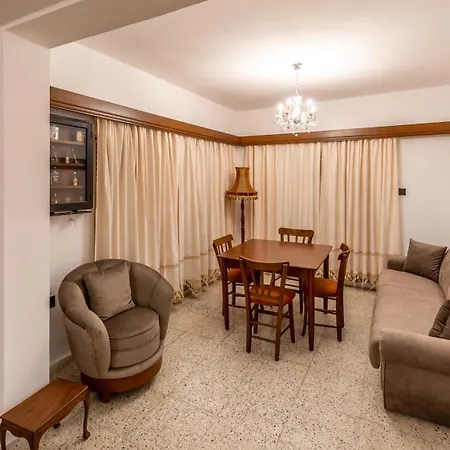 Diamante Guest House-1st Floor * Фамагуста