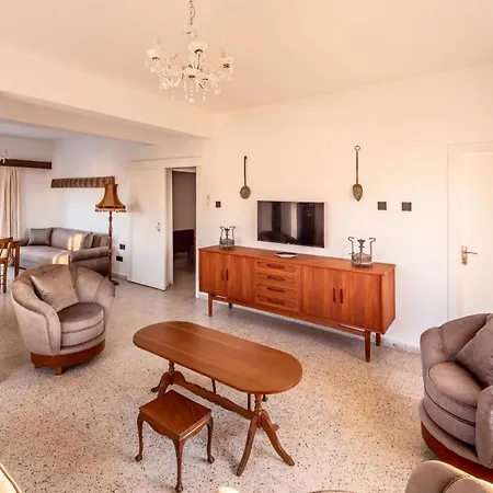 Diamante Guest House-1st Floor Апартаменты Фамагуста