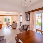 Diamante Guest House-1st Floor Apartmán